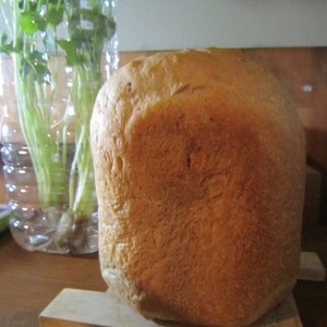 HB de ライ麦食パン